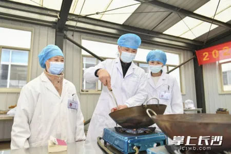 走进制剂室，揭开“如法炮制”神秘面纱丨医院里 你不知道的